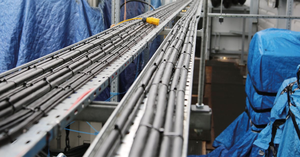 What is the difference between cable ladders and cable trays? - Øglænd  system